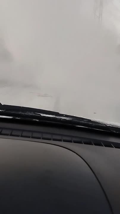 На Карла Маркса коммунальное ЧП — пар валит из-под земли