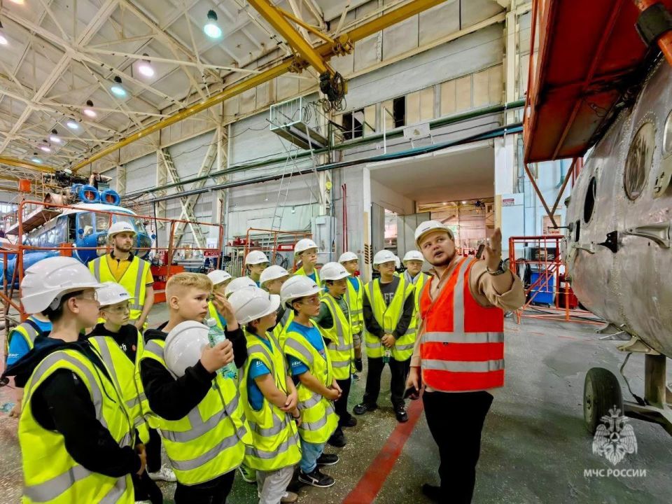 Поздравляем авиахолдинг «ЮТэйр» с 59-летием!