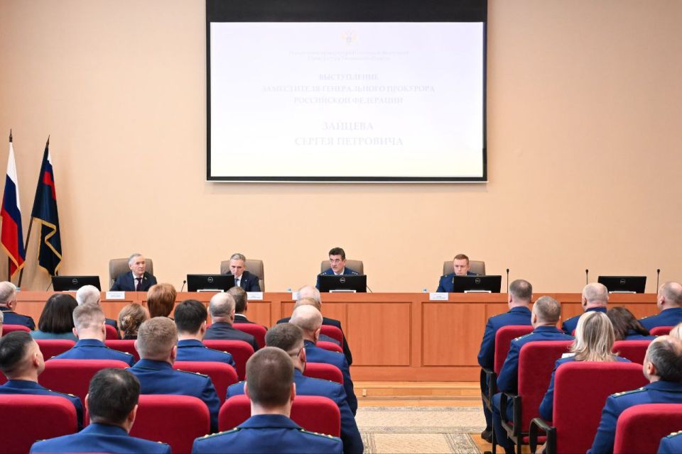 Заседание коллегии областной прокуратуры, встречи с ветеранами СВО, активистами ветеранских объединений, поддержка социальных инициатив – рассказываем о ключевых событиях недели