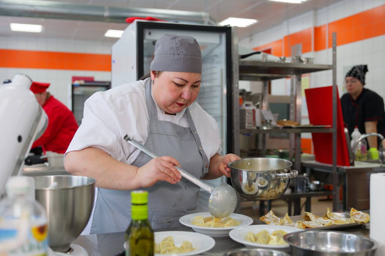 Друзья, наш сытный фестиваль «Пельменный съест» подходит к самому вкусному финалу Друзья, наш сытный фестиваль «Пельменный съест» подходит к самому вкусному финалу