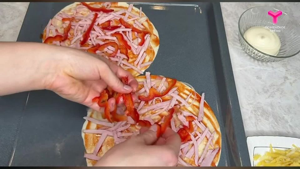 Пицца за 15 минут. Хотите вкусную пиццу, но не любите работать с тестом да и время поджимает? Просто купите лепешку роти и уже через 15 минут будете завтракать вкусной пиццей