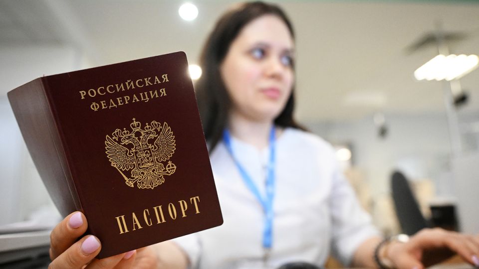 Почему кредитная история продавца важнее паспорта при покупке квартиры