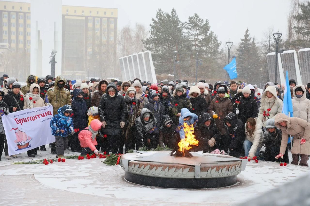 Максим Афанасьев: В преддверии Дня защитника Отечества мы вместе с общественными организациями, молодежью и ветеранами провели торжественное мероприятие на площади Памяти Максим Афанасьев: В преддверии Дня защитника Отечества мы вместе с общественными организациями, молодежью и ветеранами провели торжественное мероприятие на площади Памяти
