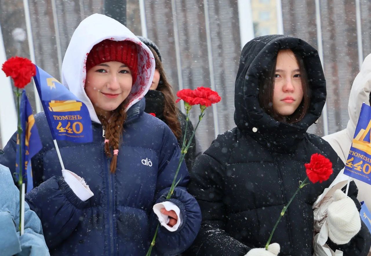 Максим Афанасьев: В преддверии Дня защитника Отечества мы вместе с общественными организациями, молодежью и ветеранами провели торжественное мероприятие на площади Памяти Максим Афанасьев: В преддверии Дня защитника Отечества мы вместе с общественными организациями, молодежью и ветеранами провели торжественное мероприятие на площади Памяти