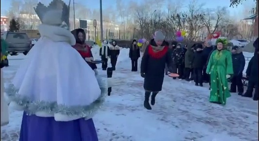 «Ух, Масленица хороша!»: на бульваре Шаимский шумно встретили весну!