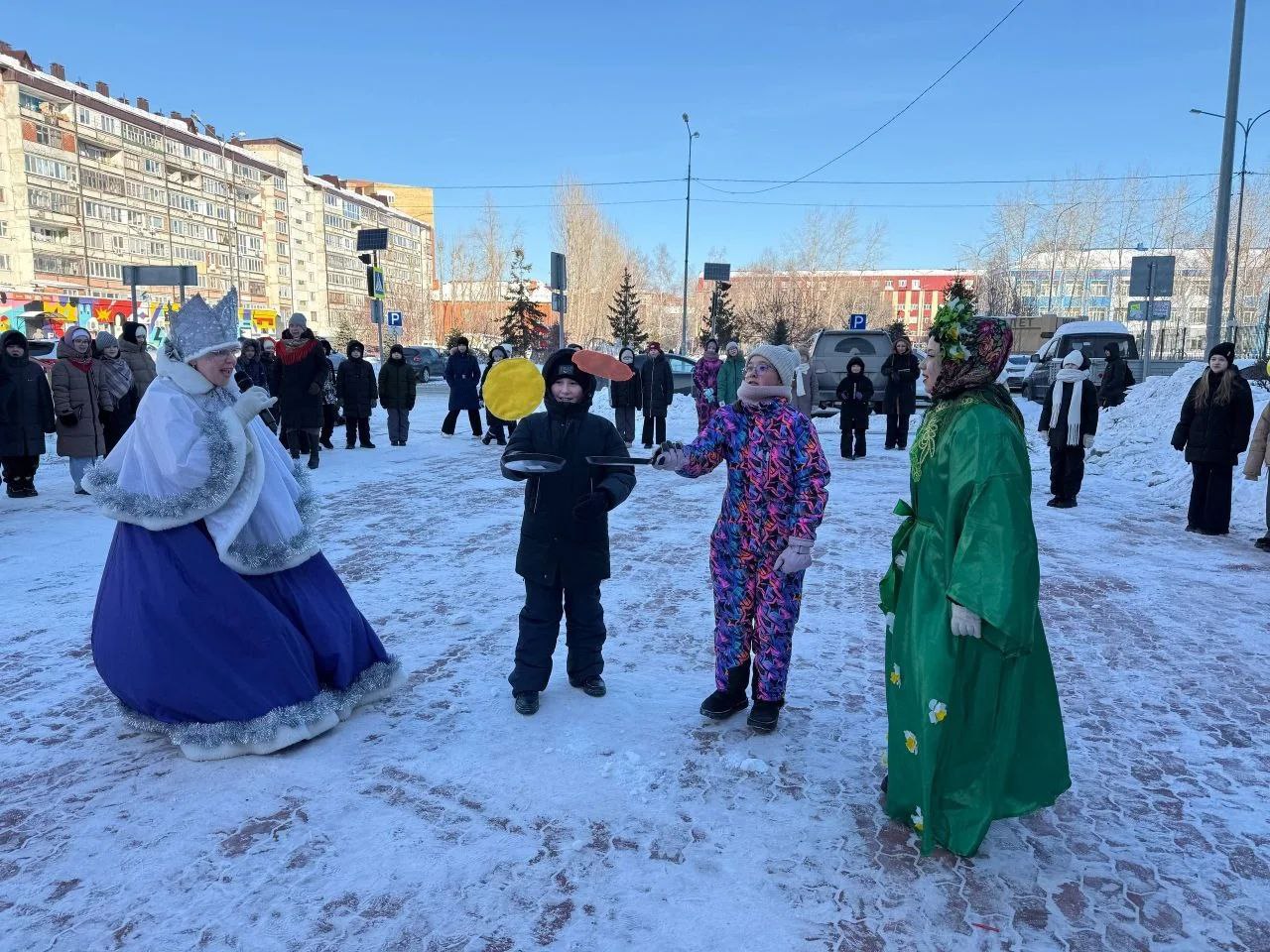 «Ух, Масленица хороша!»: на бульваре Шаимский шумно встретили весну! «Ух, Масленица хороша!»: на бульваре Шаимский шумно встретили весну!