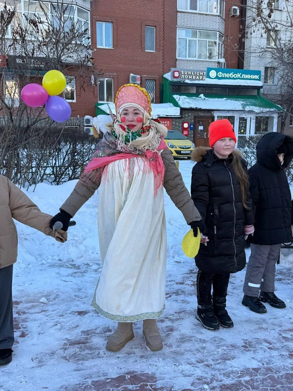 «Ух, Масленица хороша!»: на бульваре Шаимский шумно встретили весну! «Ух, Масленица хороша!»: на бульваре Шаимский шумно встретили весну!