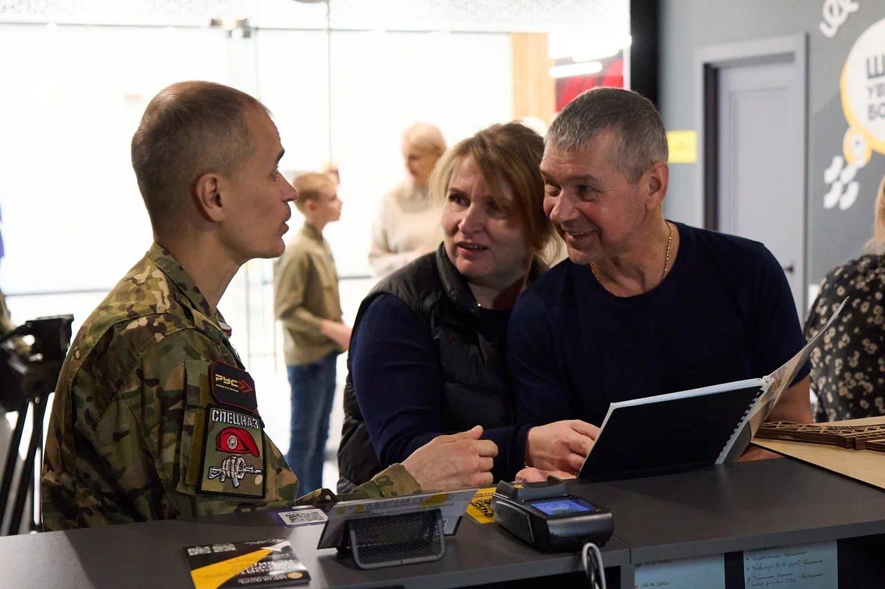 Для ветеранов СВО и их семей прошла экскурсия "Мир на ощупь" Для ветеранов СВО и их семей прошла экскурсия "Мир на ощупь"