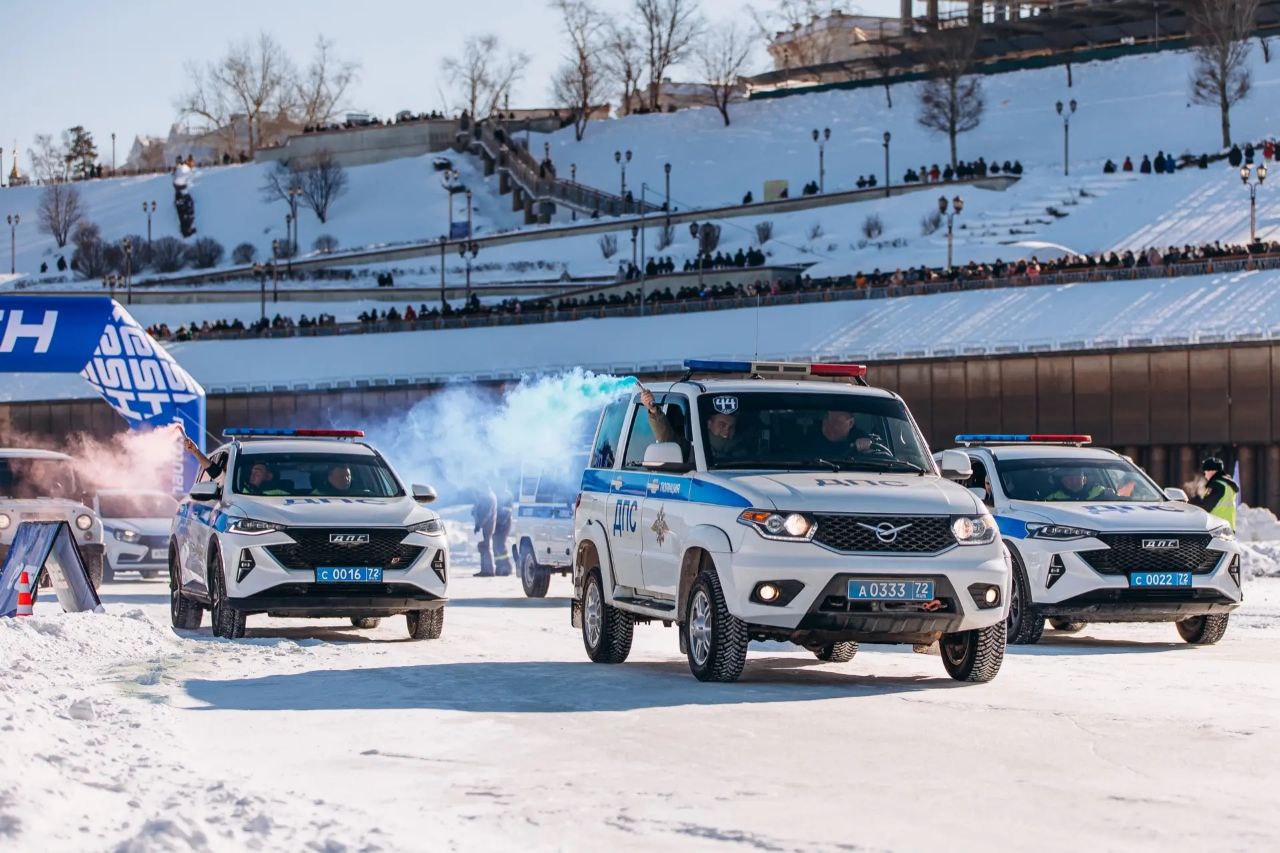 Экшн, драйв, мощь!. «Это просто супер!», «Смотри, как круто получилось!», «Вот это поворот!», «Во дают!» — неслось сегодня детскими и взрослыми голосами с берегов Туры Экшн, драйв, мощь!. «Это просто супер!», «Смотри, как круто получилось!», «Вот это поворот!», «Во дают!» — неслось сегодня детскими и взрослыми голосами с берегов Туры