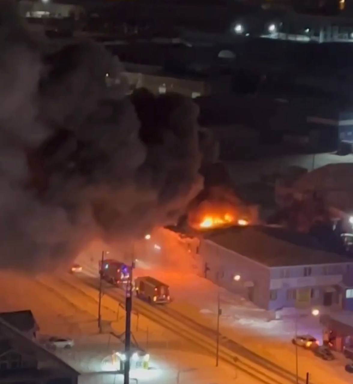 Беременная тюменка с детьми осталась без дома из-за ночного пожара на Матмасовской, 54 Беременная тюменка с детьми осталась без дома из-за ночного пожара на Матмасовской, 54