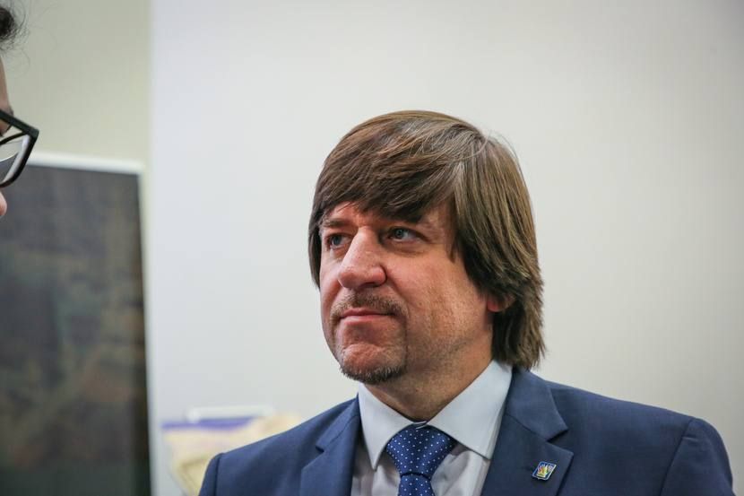 ���� ��������� ��������� � �������� �������� �����