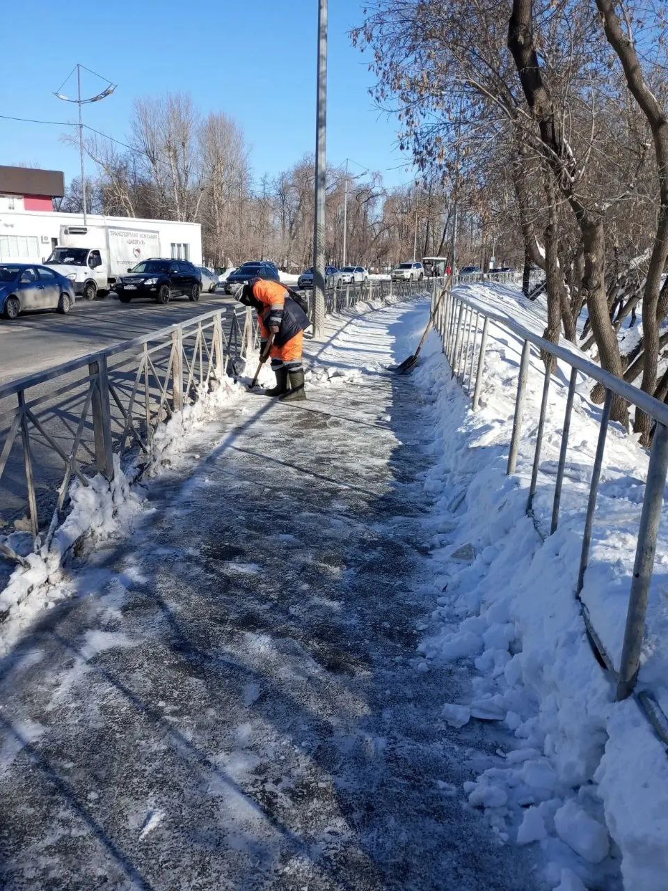 Максим Афанасьев: Вечером проехал по городу, чтобы лично оценить, как дорожные службы справляются с уборкой снега Максим Афанасьев: Вечером проехал по городу, чтобы лично оценить, как дорожные службы справляются с уборкой снега