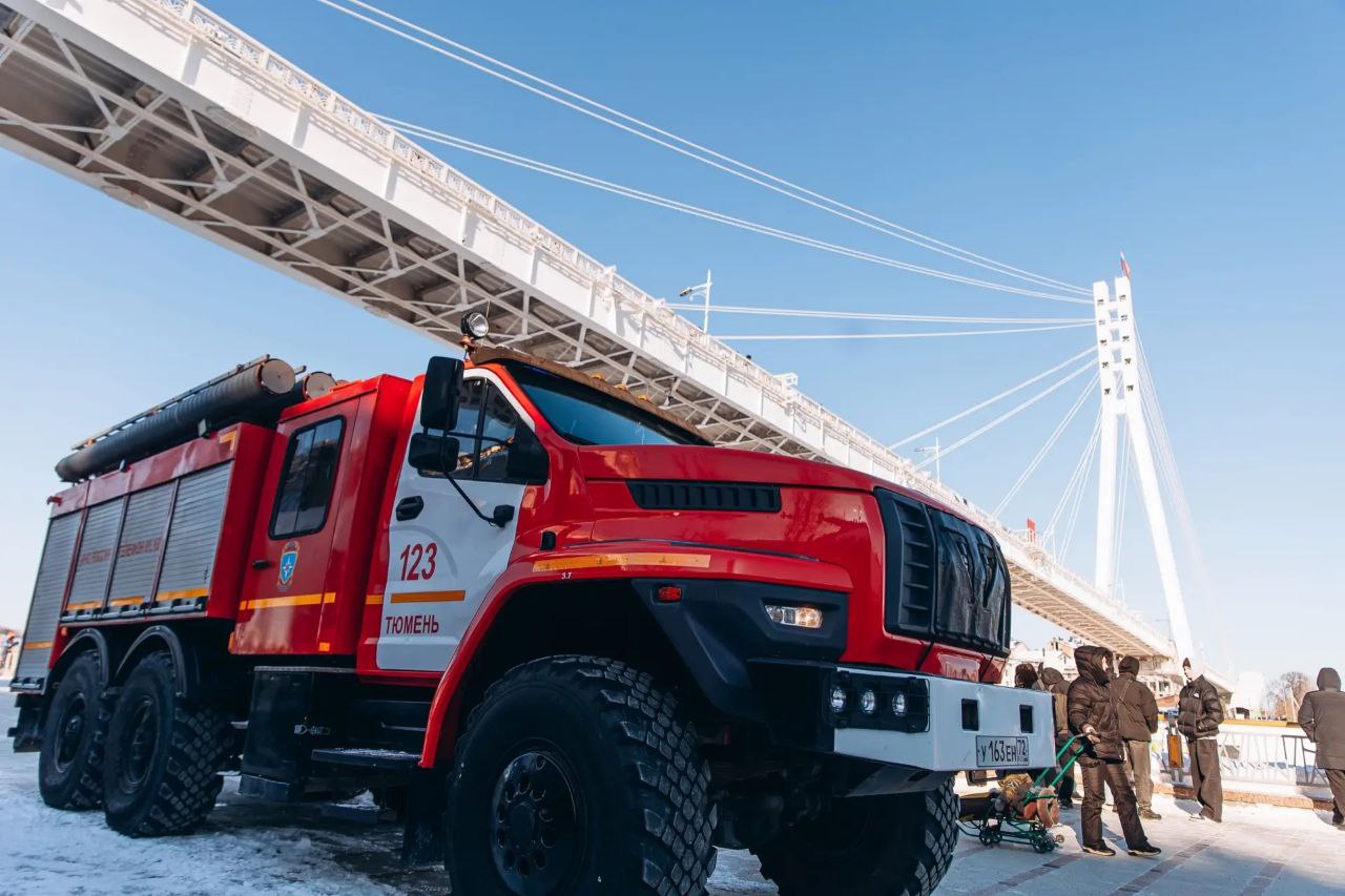 Экшн, драйв, мощь!. «Это просто супер!», «Смотри, как круто получилось!», «Вот это поворот!», «Во дают!» — неслось сегодня детскими и взрослыми голосами с берегов Туры Экшн, драйв, мощь!. «Это просто супер!», «Смотри, как круто получилось!», «Вот это поворот!», «Во дают!» — неслось сегодня детскими и взрослыми голосами с берегов Туры
