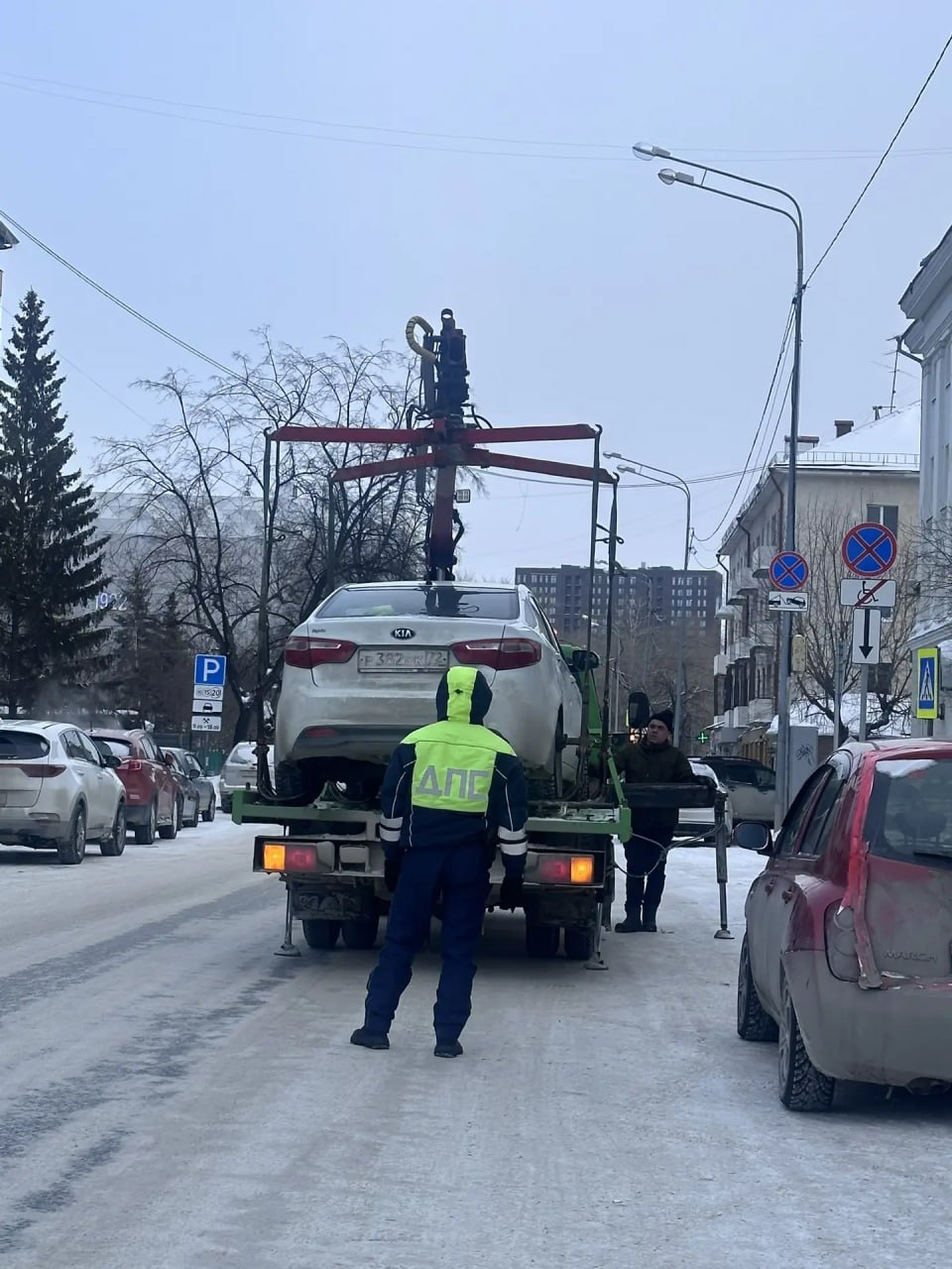 Вы все еще паркуетесь под запрещающими дорожными знаками?