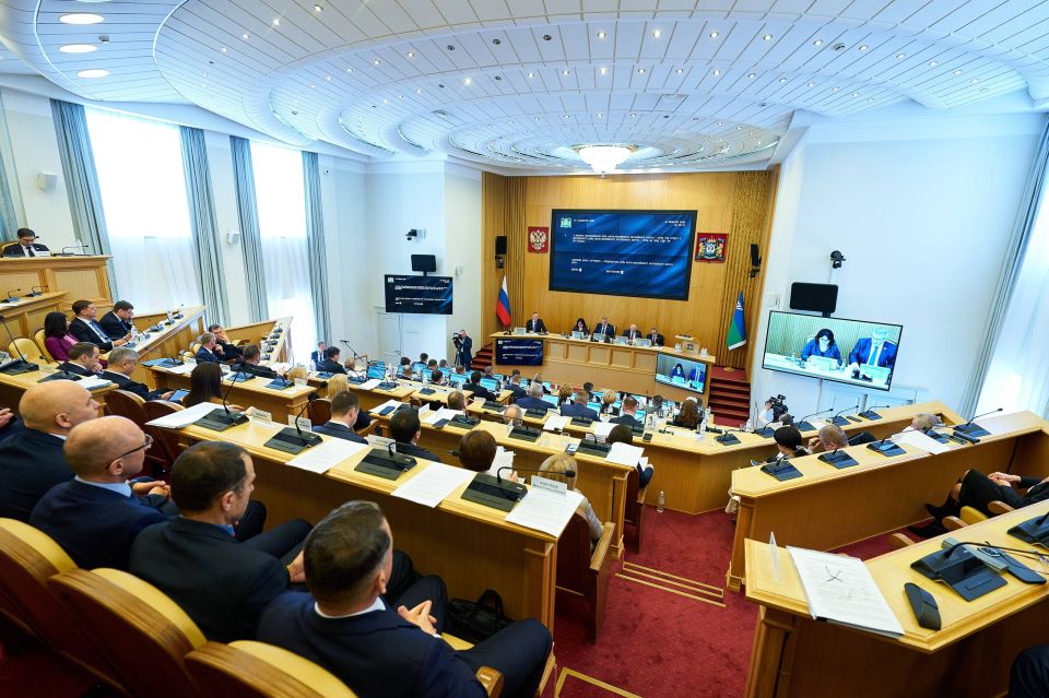 Руслан Кухарук: На первом в этом году заседании Думы Югры ее председатель Борис Сергеевич Хохряков представил отчет о результатах деятельности депутатского корпуса в 2025 году
