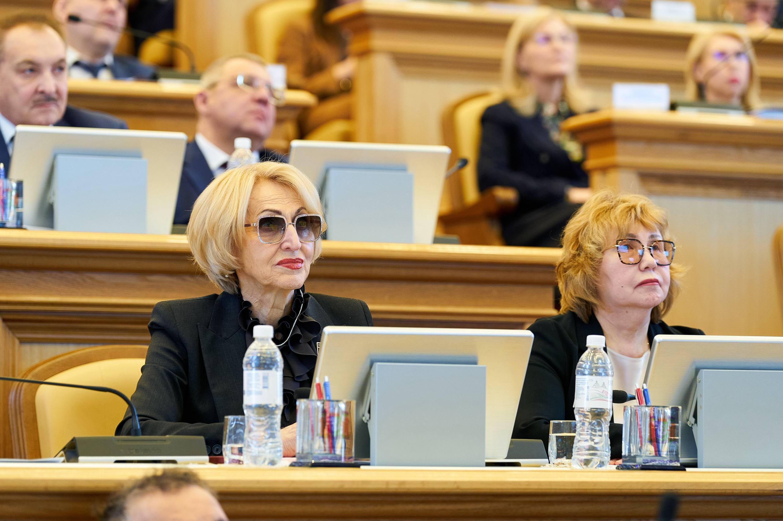 Руслан Кухарук: На первом в этом году заседании Думы Югры ее председатель Борис Сергеевич Хохряков представил отчет о результатах деятельности депутатского корпуса в 2025 году Руслан Кухарук: На первом в этом году заседании Думы Югры ее председатель Борис Сергеевич Хохряков представил отчет о результатах деятельности депутатского корпуса в 2025 году