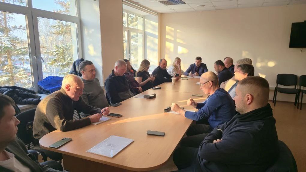 В Центральном АО Тюмени наметили план уборки снега В Центральном АО Тюмени наметили план уборки снега