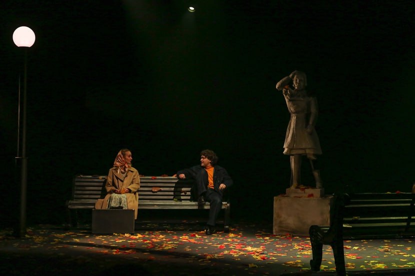 Молодёжный театр «Ангажемент» представил тюменским зрителям новый спектакль по мотивам рассказа Виктора Астафьева «Людочка»