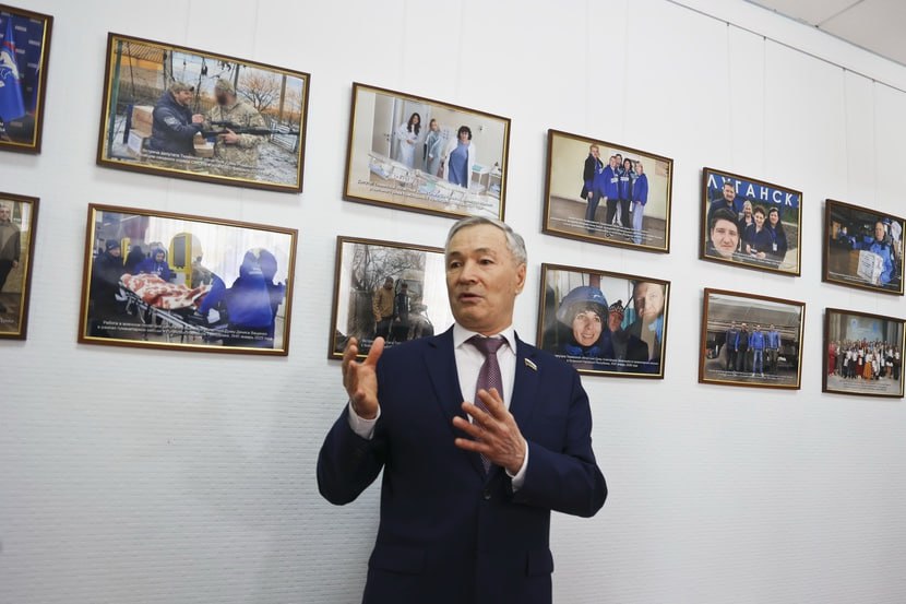 В Тюменской областной Думе открылась фотовыставка «Наш вклад в Победу» В Тюменской областной Думе открылась фотовыставка «Наш вклад в Победу»