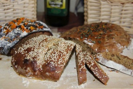 Нежный бездрожжевой хлеб с орехами и сухофруктами