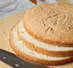 Как приготовить воздушный бисквит: простой и быстрый рецепт