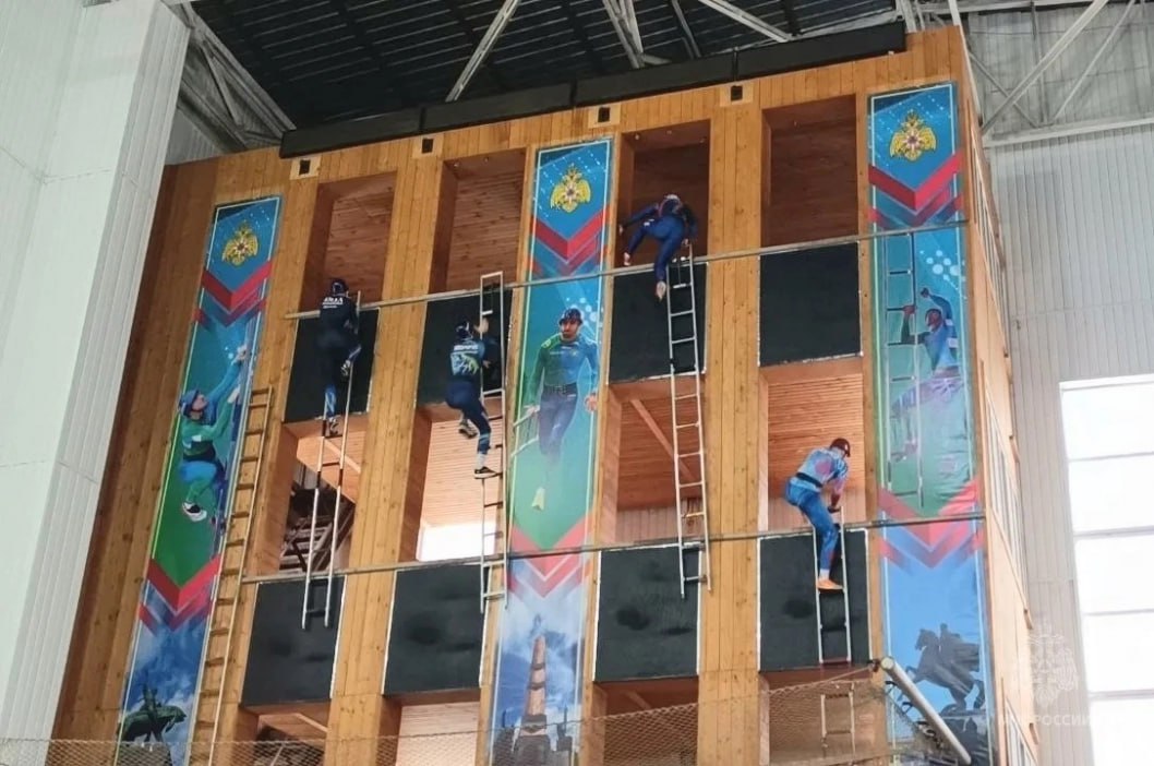 Тюменка взяла бронзу в соревнованиях по пожарно-спасательному спорту Тюменка взяла бронзу в соревнованиях по пожарно-спасательному спорту