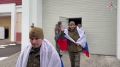 Россия вернула из украинского плена 200 военных, взамен переданы 200 военнопленных ВСУ, сообщило Минобороны