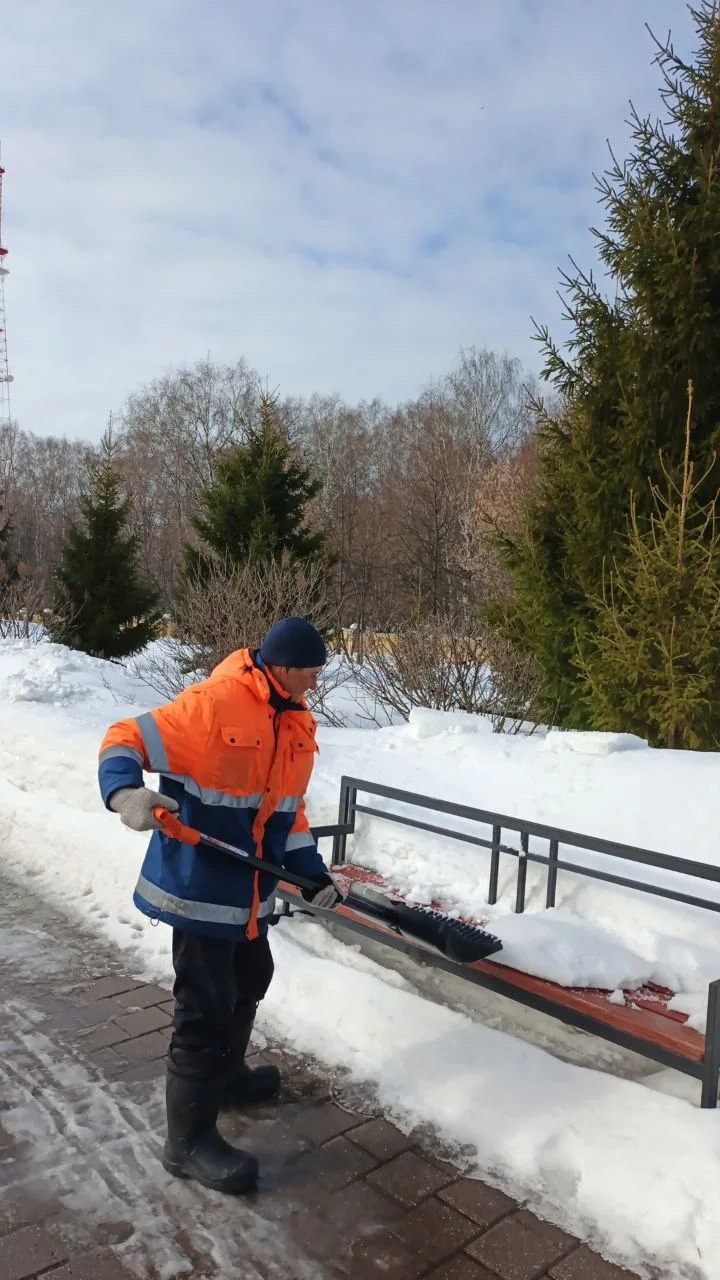 Дорогие тоболяки! Мы продолжаем активно работать над расчисткой города для вашей безопасности и комфорта Дорогие тоболяки! Мы продолжаем активно работать над расчисткой города для вашей безопасности и комфорта