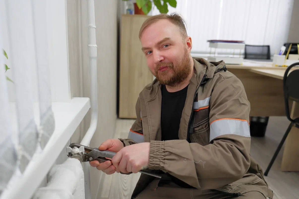 Уважаемые работники и ветераны бытового обслуживания и жилищно-коммунального хозяйства Тобольска Уважаемые работники и ветераны бытового обслуживания и жилищно-коммунального хозяйства Тобольска