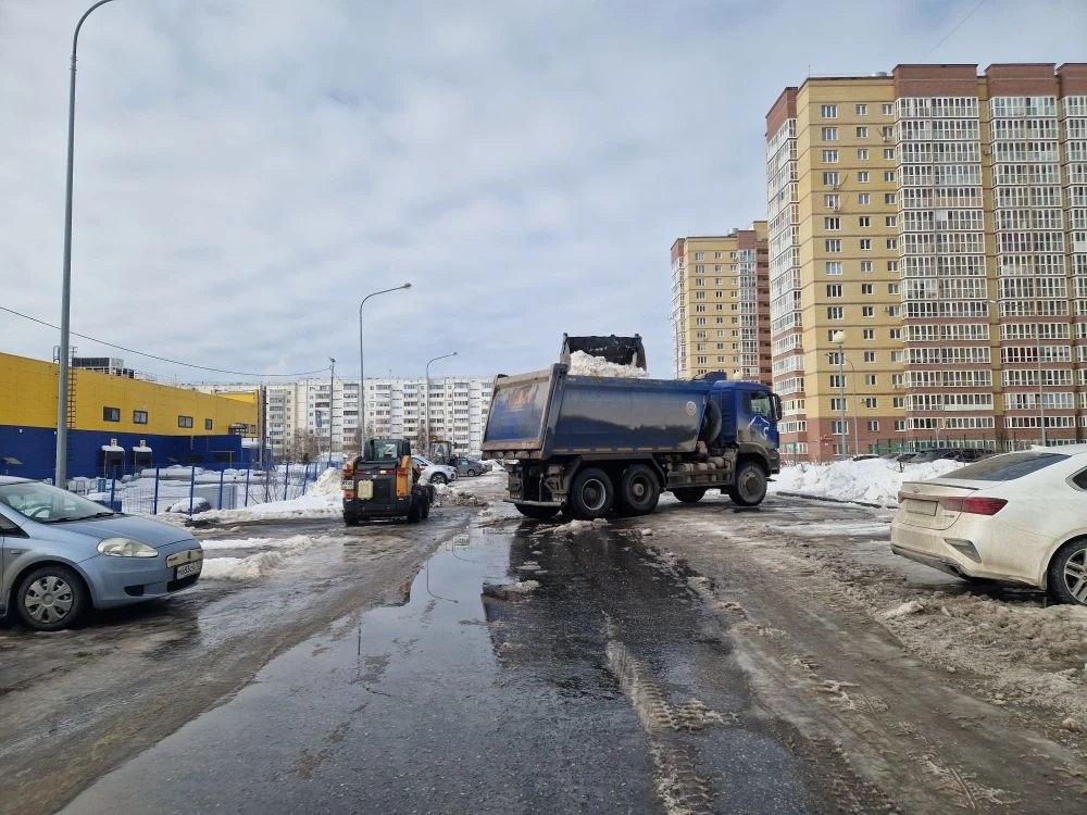 Дорогие тоболяки! Мы продолжаем активно работать над расчисткой города для вашей безопасности и комфорта