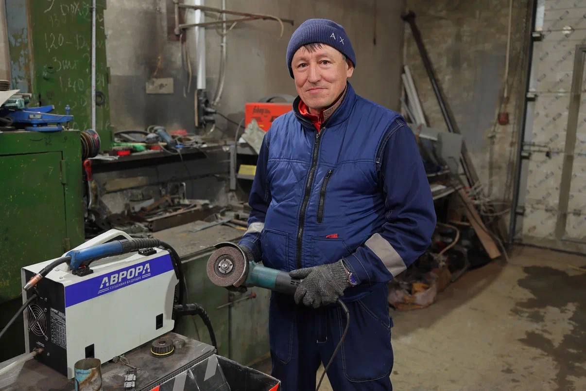 Уважаемые работники и ветераны бытового обслуживания и жилищно-коммунального хозяйства Тобольска