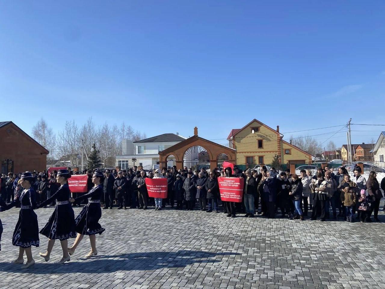 Диаспора не отступает. армяне за рубежом вновь протестуют