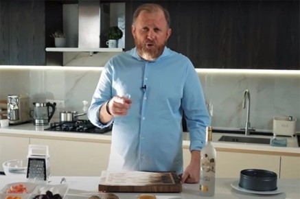 Ресторатор из Тюмени раскритиковала шоу Константина Ивлева «На ножах»