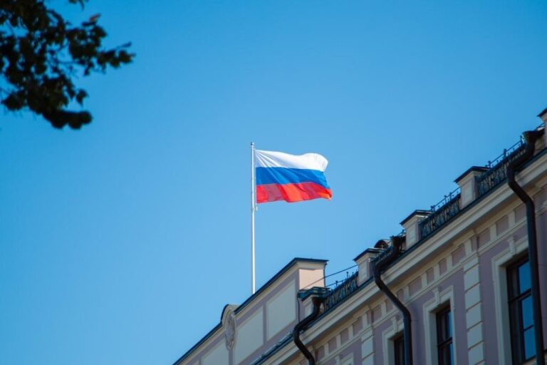 Около 8 тысяч россиян остались заблокированными на Ближнем Востоке