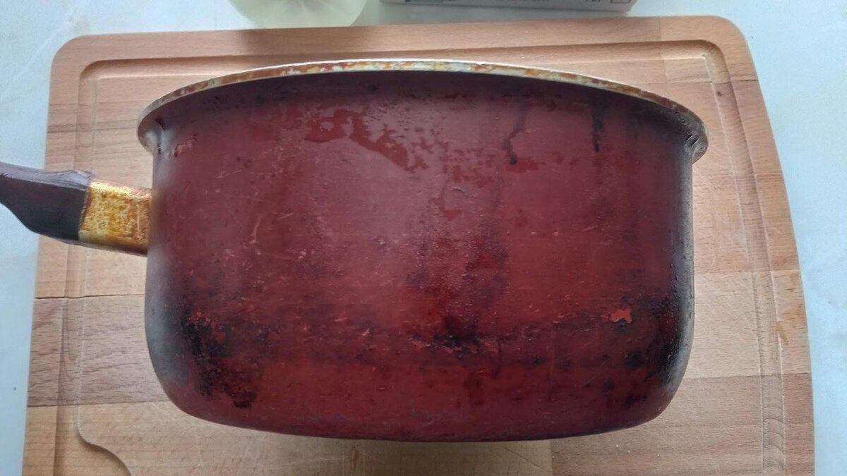 Как эффективно очистить кастрюлю с помощью белизны