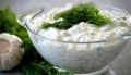 Как приготовить ароматные дзадзики: классический греческий соус