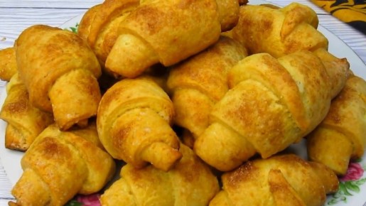 Удивительные творожные рогалики, которые готовятся за считанные минуты