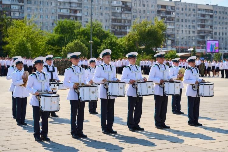 Городской смотр строя и песни прошел 19 мая на площади 400летия Тюмени, подарив участникам и зрителям яркий патриотический праздник Городской смотр строя и песни прошел 19 мая на площади 400летия Тюмени, подарив участникам и зрителям яркий патриотический праздник