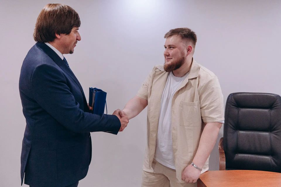 Максим Афанасьев: Мой наставляемый Никита Иванов, участник проекта «Боевой кадровый резерв», приступил к выполнению своих должностных обязанностей Максим Афанасьев: Мой наставляемый Никита Иванов, участник проекта «Боевой кадровый резерв», приступил к выполнению своих должностных обязанностей
