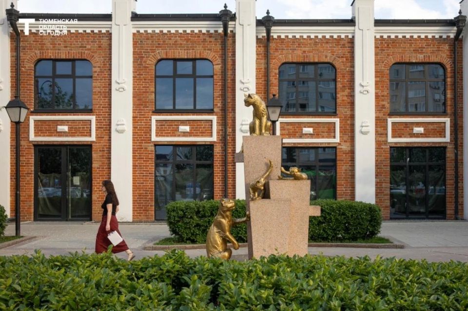 Коротко за день, 19 мая:. В Ялуторовске построят завод глазированных сырков Голосование за объекты благоустройства в Тюменской области продлится до 12 июня Почему гроза в Тюмени была такой мощной: объяснение астрономов и...