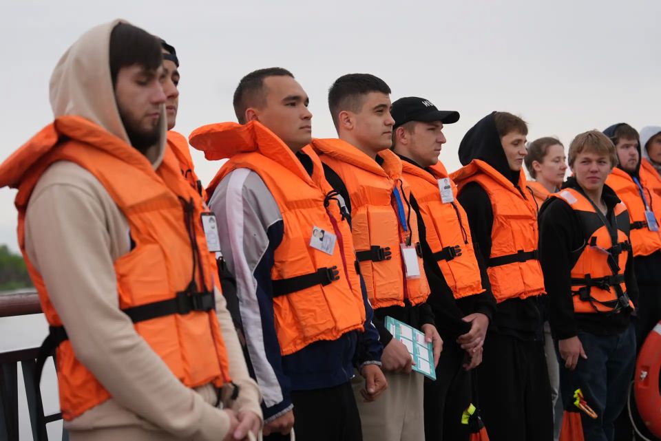 Погода купальному сезону не помеха Погода купальному сезону не помеха