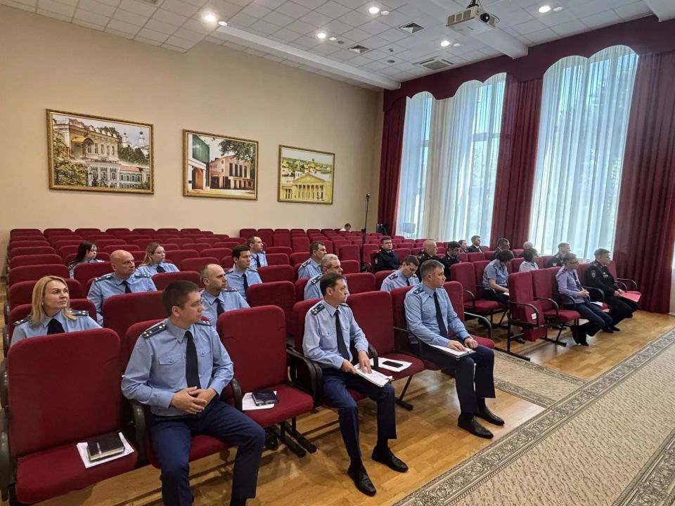 Сегодня под председательством прокурора Тюменской области Александра Попова состоялось координационное совещание руководителей правоохранительных органов, посвященное вопросам противодействия коррупции Сегодня под председательством прокурора Тюменской области Александра Попова состоялось координационное совещание руководителей правоохранительных органов, посвященное вопросам противодействия коррупции