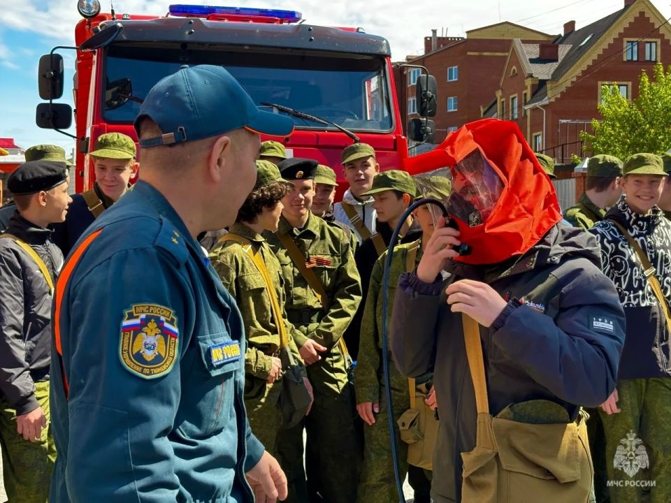 О пожарной безопасности будущим защитникам Отечества