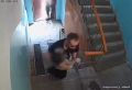 В Тюмени мужчина напал на маленькую девочку прямо на глазах у других детей
