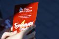 «Берегите мир!». Слова из песни «Бухенвальдский набат» сегодня звучали на Цветном бульваре разными голосами: детей и взрослых, представителей советов ветеранов и обычных прохожих, почётных и самых важных, юных, гостей...