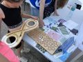 В палатке можно поиграть в игры и попробовать свои силы на нейротренажерах