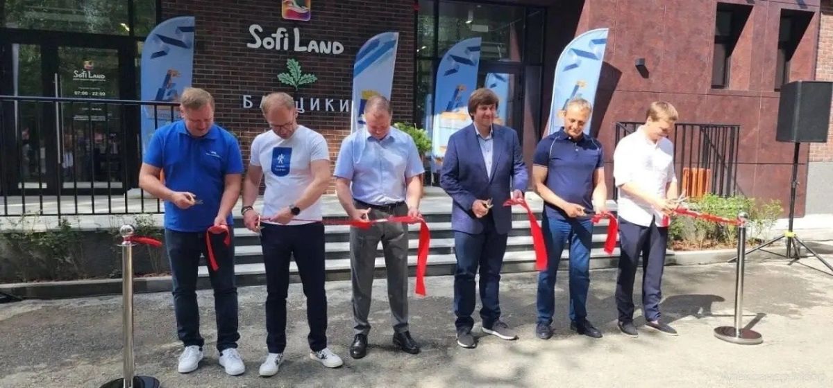 Тюменцы получили ещё одну современную спортивную площадку: на улице Одесской открылся Центр водных видов спорта