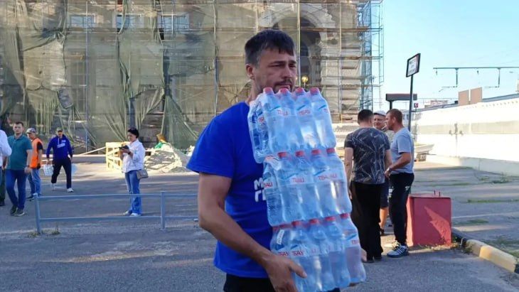 Почётным знаком «За волонтёрство и милосердие» отмечен тюменец, активист "Молодой Гвардии" Роман Теревяйнен Почётным знаком «За волонтёрство и милосердие» отмечен тюменец, активист "Молодой Гвардии" Роман Теревяйнен