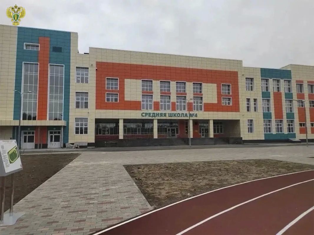 Нерасторопность подрядчика при строительстве школы на 900 мест в ХМАО – Югре более трех лет лишала юных жителей Когалыма возможности получать образование в достойных условиях