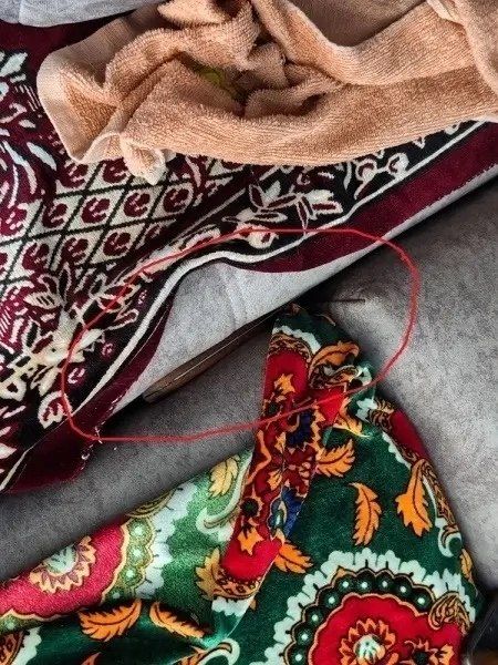 Лежал на улице в крови: тюменка обратилась в полицию, увидев лежащего на улице раненого мужчину